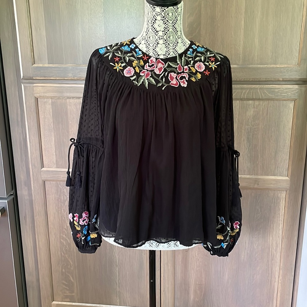 ZARA EMBROIDERED TOP
